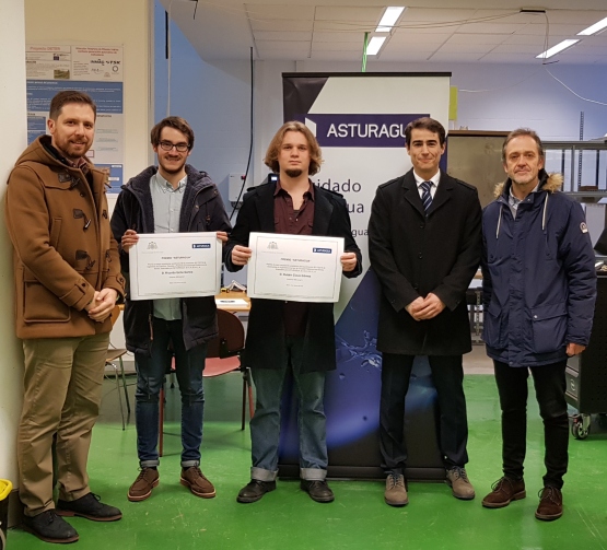 Ir a la noticia Asturagua entrega los premios al mejor expediente académico de los Graduados en Ingeniería Civil y los Ingenieros de Caminos, Canales y Puertos