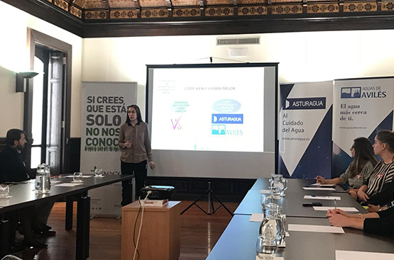 Ir a la noticia Asturagua y Aguas de Avilés conmemoran el Día Contra el Cáncer de Mama con una charla sobre alimentación y prevención del cáncer para los empleados de ambas empresas